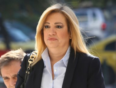 Η Φώφη Γεννηματά ψήφισε στην Καλλιθέα (φωτό)
